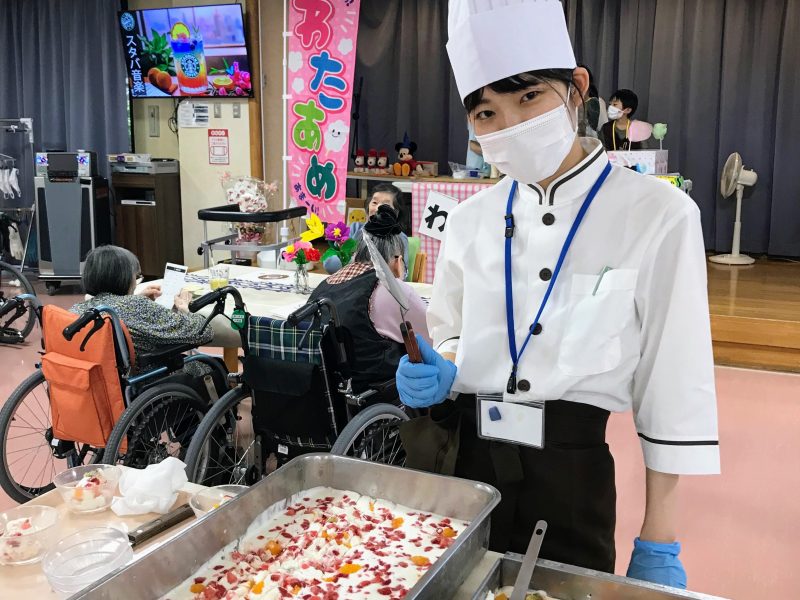 ホッとCaféにパティシエ登場☕